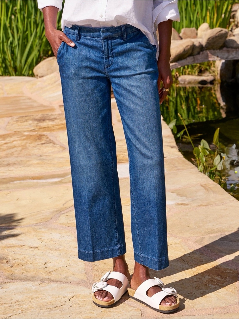 Frank & Eileen Westport Wide Leg pants jeans in 1984 Washed Blue - Size 10